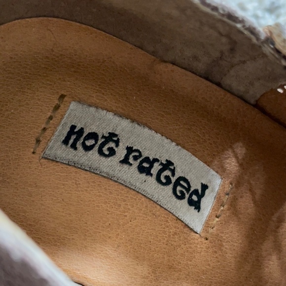 Laser die-cut taupe clay grey earthy gray brown - Picture 6 of 8